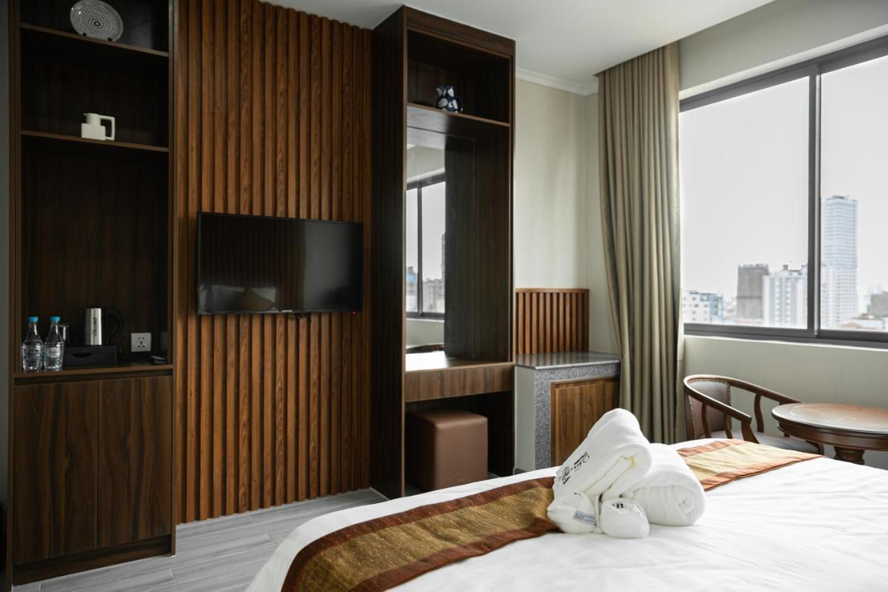 The Onra Hotel Phnom Pen Exterior foto